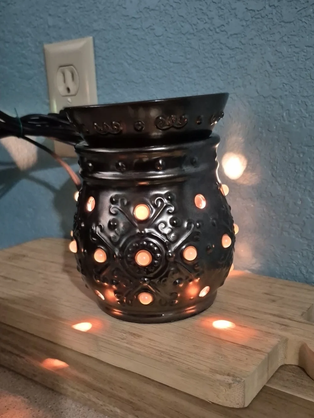 Scentsy Retired Margot Metallic Bronze Pearl-Embellished Wax Warmer